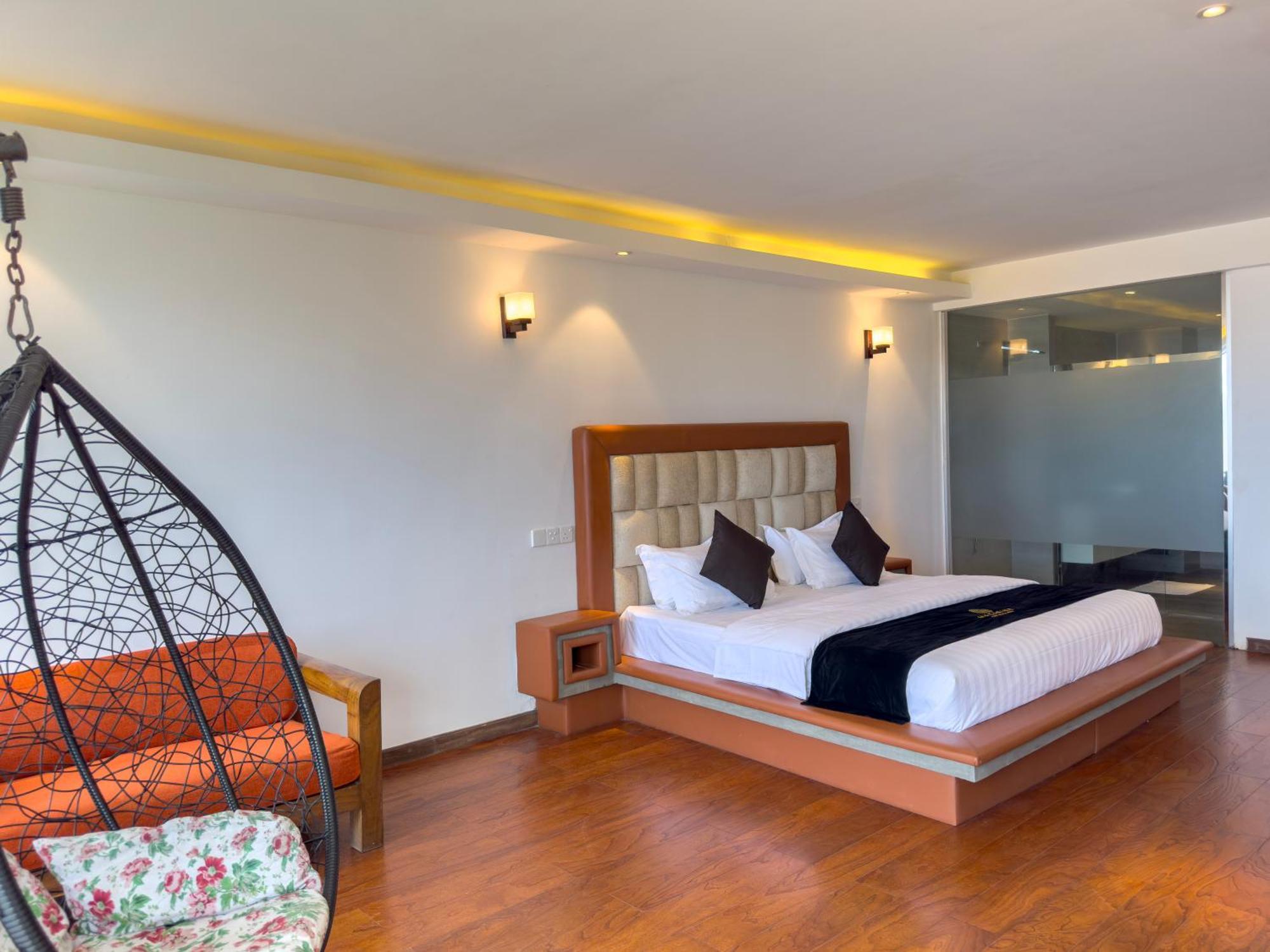 Mazarine Surf Suites Hiriketiya Dikwella Eksteriør bilde